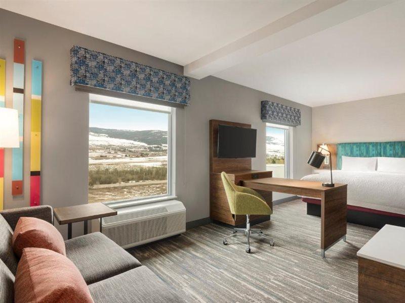 Hampton Inn & Suites Kelowna, British Columbia, Canada Екстериор снимка