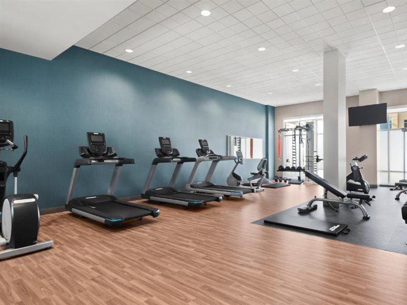 Hampton Inn & Suites Kelowna, British Columbia, Canada Екстериор снимка