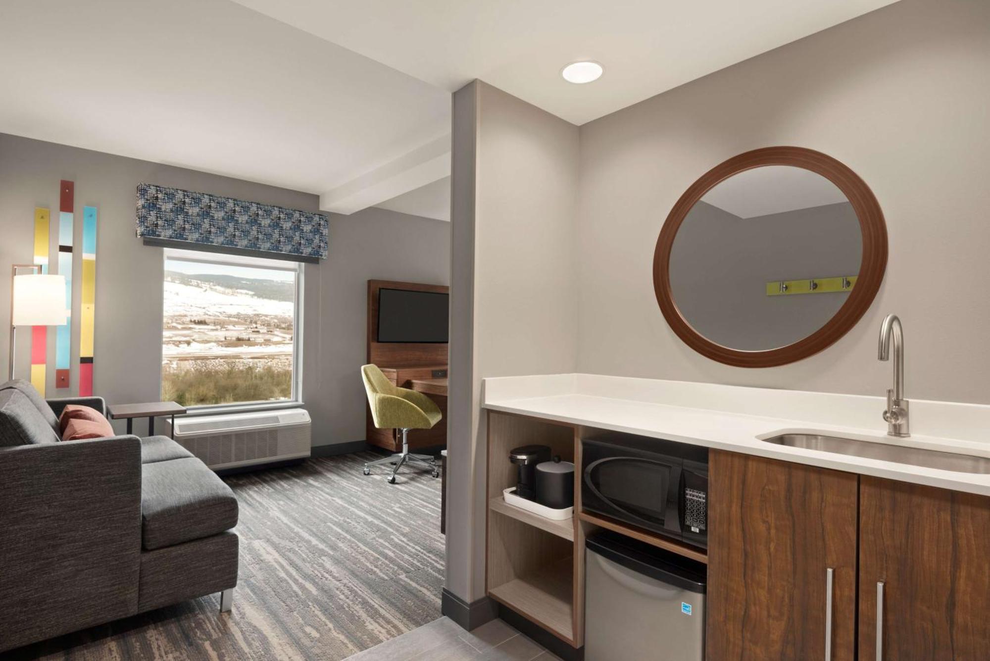 Hampton Inn & Suites Kelowna, British Columbia, Canada Екстериор снимка