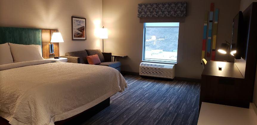 Hampton Inn & Suites Kelowna, British Columbia, Canada Екстериор снимка